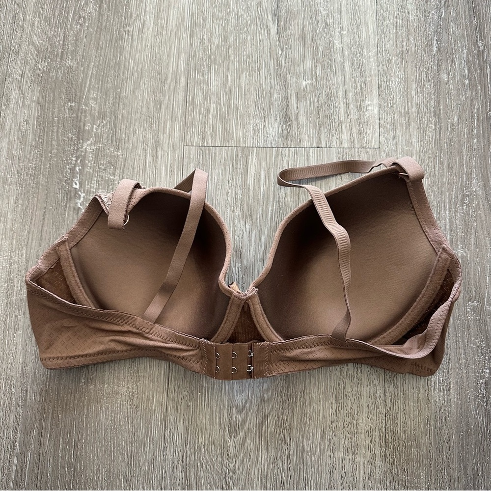 EUC Brown Lace Bra - Picture 3 of 3
